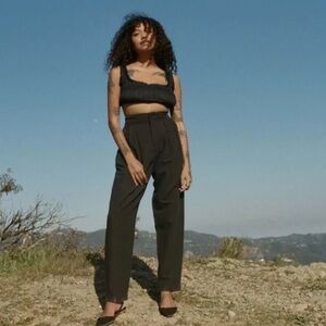 Doen Black High-Waisted Trousers